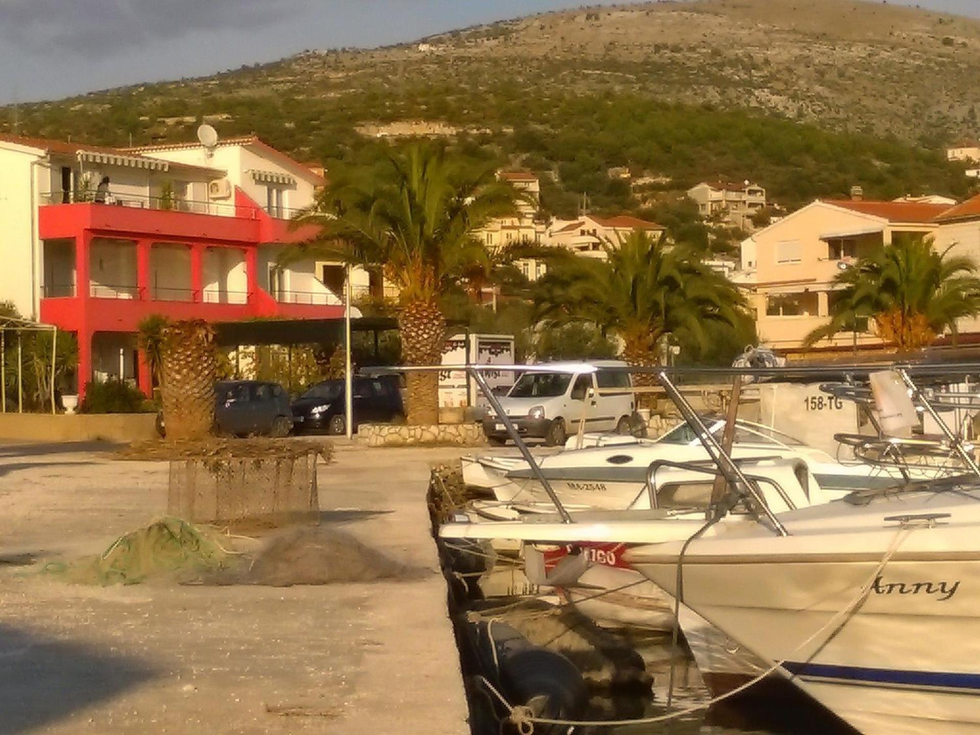 Apartments Mare - 30 M From Pebble Beach Seget Vranjica Exterior foto